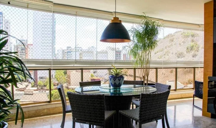 Imagem Maravilhoso Apartamento na Praia do Canto!!
