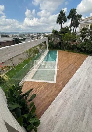 Imagem Casa em Condomínio à venda em Alphaville Nova Esplanada 2 com 677m² 4 suítes, 6 vagas