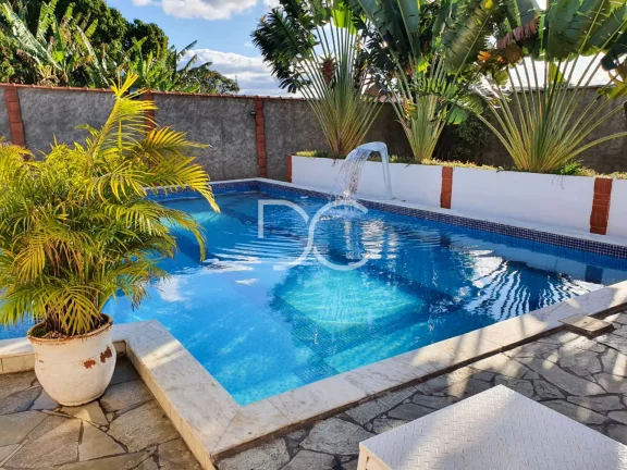 Imagem Cajuru - Venda Sobrado AC 620m² | AT 880 m² | 4 Dormitórios | 2 Suítes | 4 Banheiros | 4 Vagas