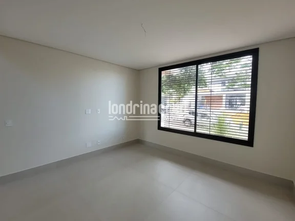 Imagem Casa de Alto Padrão no Condomínio Bella Vitta com 4 Suítes, Piscina, Área Gourmet e 236m² de Construção