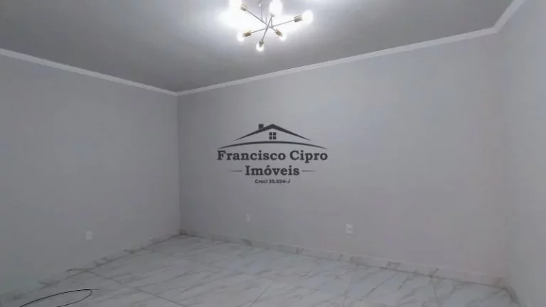 Imagem Casa à venda no bairro Santa Rita - Guaratinguetá/SP