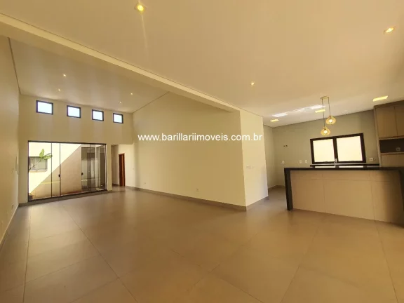 Imagem Casa Térrea com piscina no condomínio Jd. Vista Bella