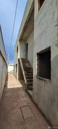 Imagem Prédio à Venda com 4 Apartamentos + Meia Água no Bairro Pelluzo – Patos de Minas/MG | Ótima Renda!