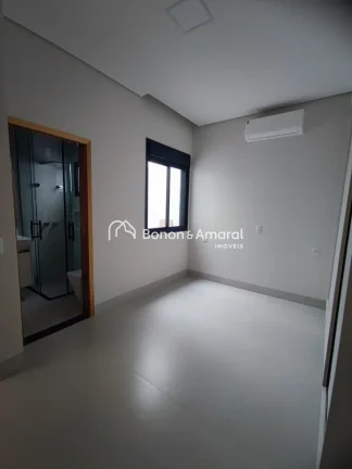 Imagem Casa tÃ©rrea em condomÃ­nio em PaulÃ­nia, com 140mÂ² de construÃ§Ã£o.
SÃ£o 3 dormitÃ³rios, todos suÃ...