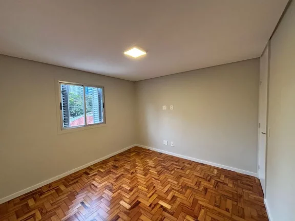 Imagem Apartamento reformado no Brooklin, 2 dormitórios, 1 vaga.