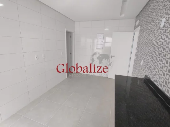 Imagem Sobreposta baixa com 3 suítes , piscina e 1 vaga de garagem no bairro da Ponta da Praia em Santos (SP) por R$.990.000,00