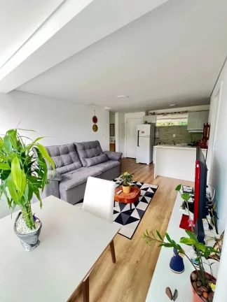 Imagem Apartamento com 2 dormitórios sendo 1 suíte e 1 vaga de garagem na Praia Brava em Itajaí