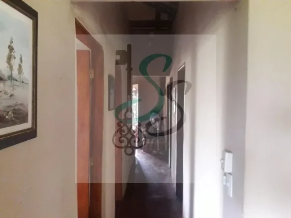 Imagem Venda de sítio em São Tomás de Aquino. O sítio com 3 alqueires, 6.000 pés de café, pasto para 10 cabeças de gado, poço artesiano com 72 m de profundi