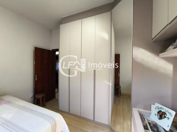 Imagem Impecável residência à venda em Campo Grande-MS, Jardim dos Estados: 3 quartos, 1 suíte, 2 salas, 2 banheiros, com edícula, 4 vagas de garagem, 210m².