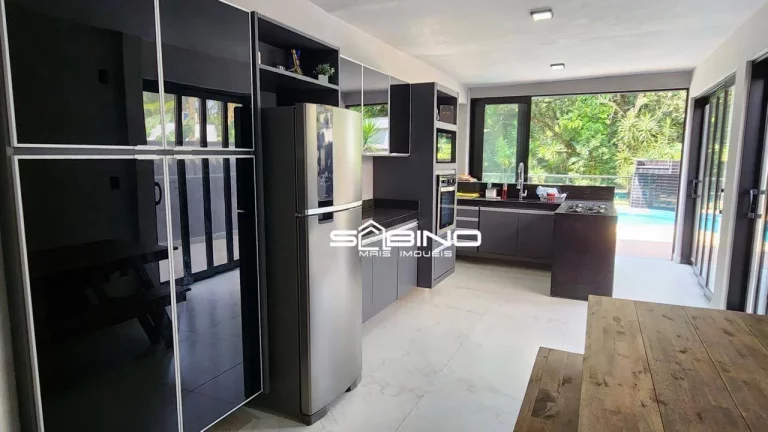 Imagem Casa à Venda, com 5 dormitórios 4 suítes 330m², 6 vagas na Riviera de São Lourenço Bertioga SP