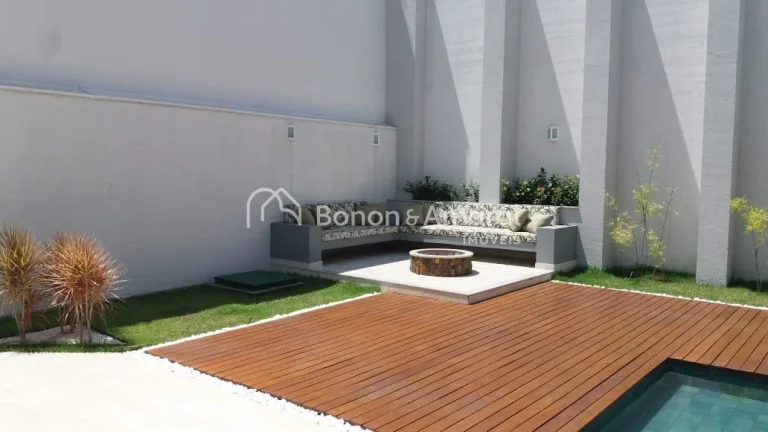 Imagem Casa à venda em condomínio na região do Alphaville, com 4 suítes (1 térrea).

Empreendimento im...