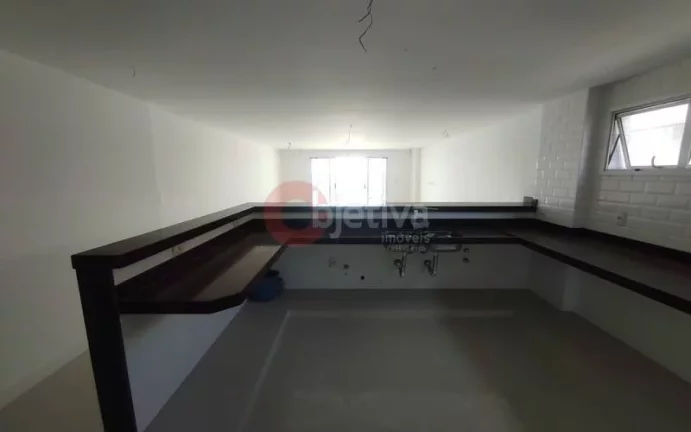Imagem Cobertura com 6 quartos à venda - Praia do Forte - Cabo Frio/RJ