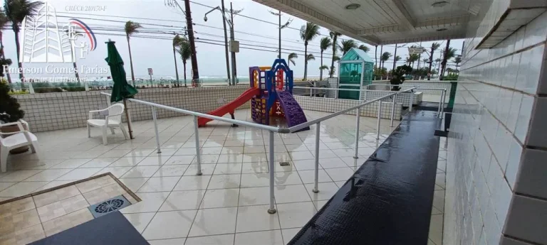 Imagem Excelente apartametno de 2 dormitórios, 1 suíte e 2 vagas de garagem demarcadas.