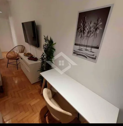Imagem Apartamento de 1 Quarto Mobiliado no Leblon | Já disponível no Airbnb