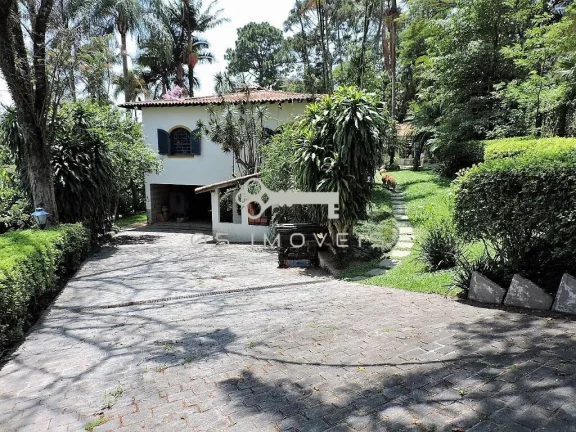 Imagem Apmpla Casa colonial no Cond. Granja Velha ! 5 dorms / 3 sts - Rua FECHADA!