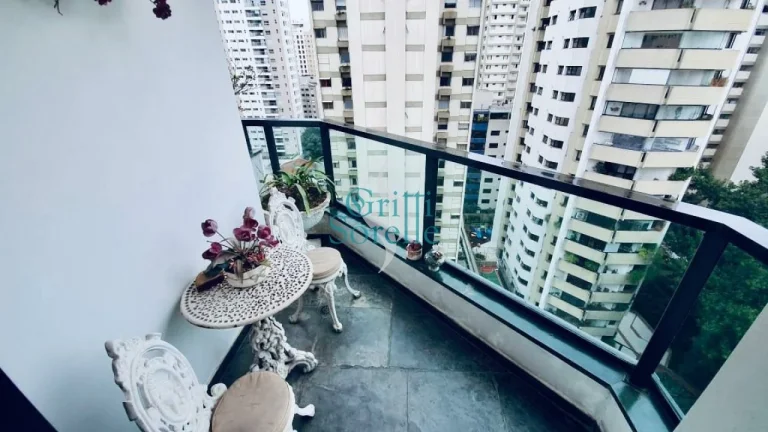 Imagem Cobertura Duplex à Venda em Moema - São Paulo - SP.
