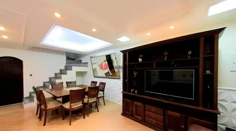 Imagem Sobrado à venda 2 Quartos, 1 Suite, 2 Vagas, 238M², Barcelona, São Caetano do Sul - SP