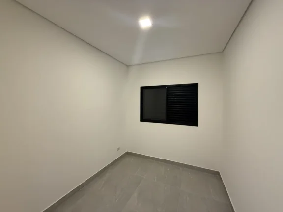Imagem Casa Semi Mobiliada à Venda com Piscina e Suíte Nova Jaguarí