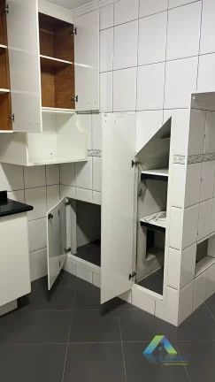 Imagem Sobrado Padrão com 100m² com 3 dorms, 1 vaga coberta, quintal em localização privilegiada no Sacomã/Zsul