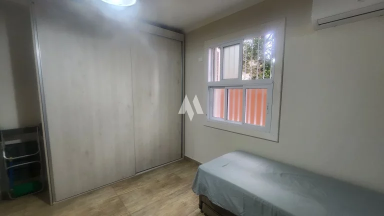 Imagem Apartamento em Embaré,Terreo, 2 dormitorios, totalmente reformado Santos/SP