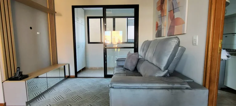 Imagem Apartamento 3 quartos mobiliado no Ahú - Aluguel R$4.500,00.