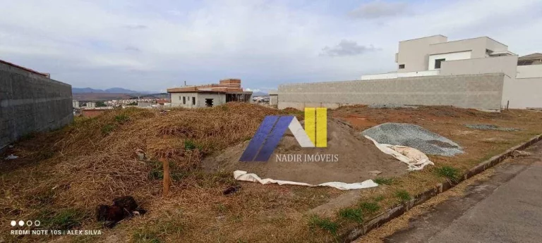 Terreno à Venda, 300 m² em Serra Morena - Pouso Alegre