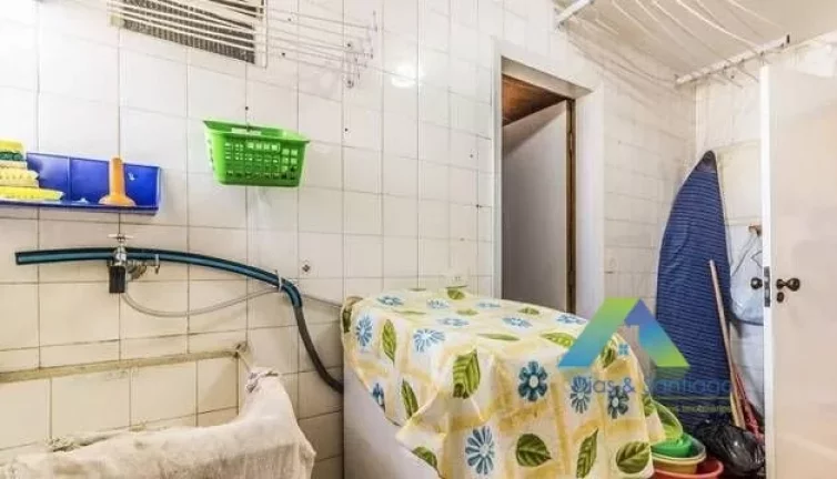 Imagem Lindo apartamento em área nobre, 3 dormitórios sendo 1 suíte, excelente localização. Venha conhecer!