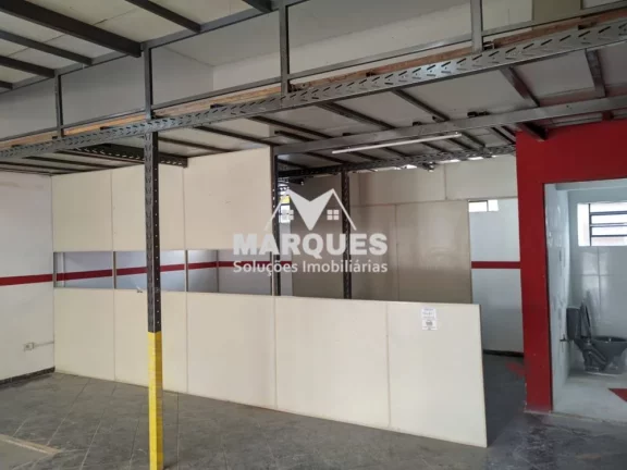 Imagem Salão espaçoso com mezanino c/ 70m2