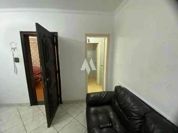 Imagem Sobrado com 4 dormitórios à venda em Santos/SP