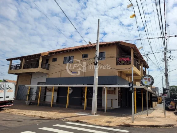 Imagem Salão Comercial à Venda em Campo Grande-MS, Bairro Vila Progresso: 7 Salas, 5 Banheiros, 4 Vagas, 400m²!