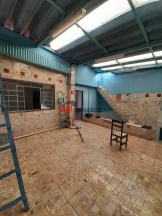 Imagem Sobrado à venda 2 Quartos, 2 Vagas, 315M², Cerâmica, São Caetano do Sul - SP