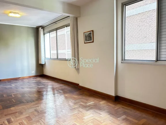 Imagem Ótimo apartamento com 109m² em Moema Pássaros Living amplo com janelões, o terceiro dormitório ...