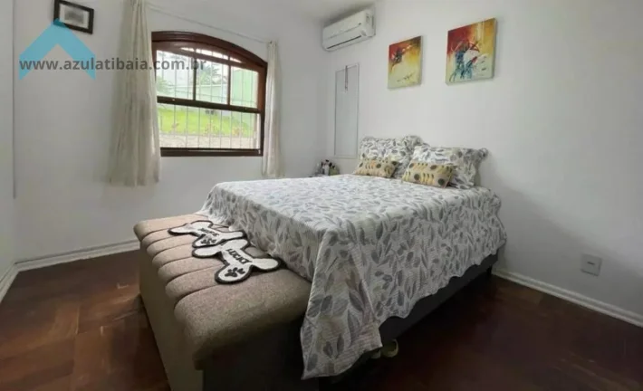 Imagem Casa à venda na Vila Santista  4 dormitórios em Atibaia