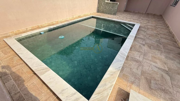 Imagem Oportunidade casa térrea apenas 100 metros da praia, totalmente reformada