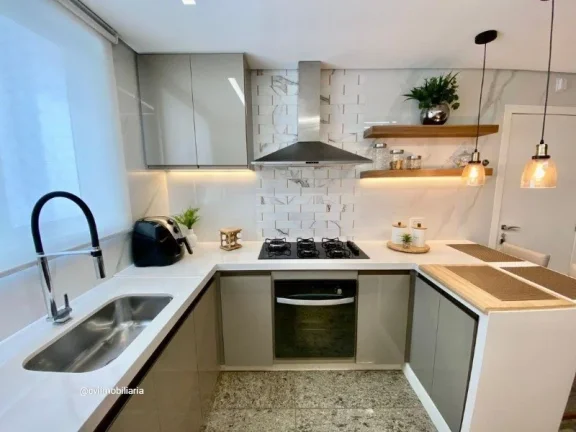 Imagem Descubra este espaçoso apartamento à venda na Rua Professora Bartira Mourão, localizado no charmo...