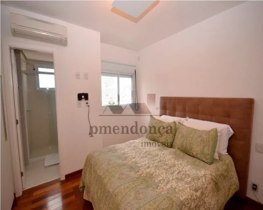 Imagem Apartamento com amplo living para 03 ambientes com piso todo em mármore, terraço, lavabo, 04 suít...