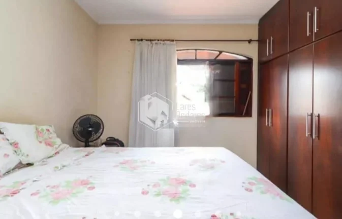 Imagem SOBRADO À VENDA, COM 3 DORMS SENDO UMA SUÍTE, ARMARIO NA COZINHA E QUARTOS, 2 VAGAS - VILA SANTA MARIA