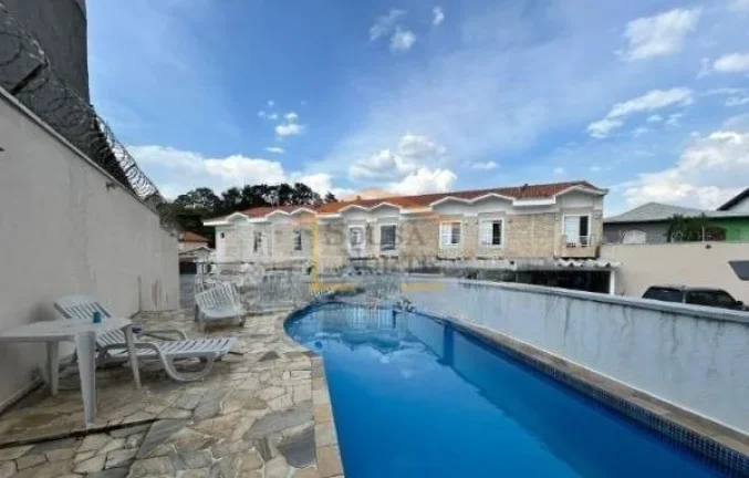 Imagem Casa em condomínio com 90 m². Possui 3 dormitórios, sendo 1 suíte, 3 banheiros, sendo 2 lavabos,...