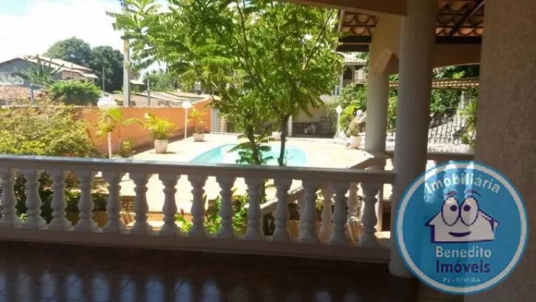 Imagem Vendo casarão tipo pousada em Mogiquiçaba , Bahia.