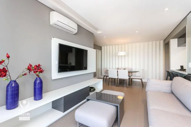Imagem Apartamento com mega sacada com churrasqueira, lavabo, 3 quartos sendo 1 suíte, 2 vagas de garagem à venda por R$ 1.427.489,80 - Cabral - Curitiba/PR