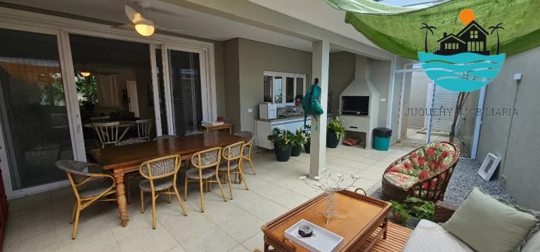 Imagem Casa em condomínio para locação em Juquehy com 4 suítes, piscina coletiva, serv. praia, 150m da praia - Acomodação 10 pessoas | Juquehy Imobiliária