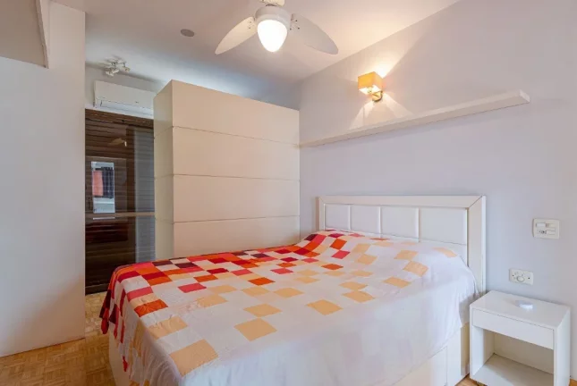 Imagem Imperdível oportunidade de investimento: Apartamento de 2 quartos na Vila Nova Conceição, São Paulo-SP com 154,00m² e 2 vagas.