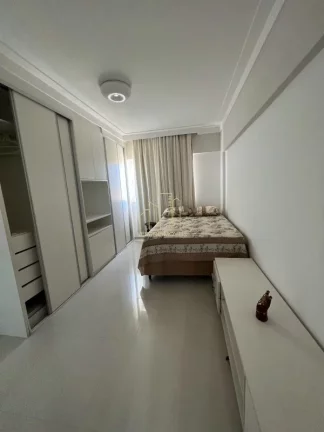 Imagem Excelente cobertura com vista deslumbrante com três quartos e varandão a venda em Lauro de freitas