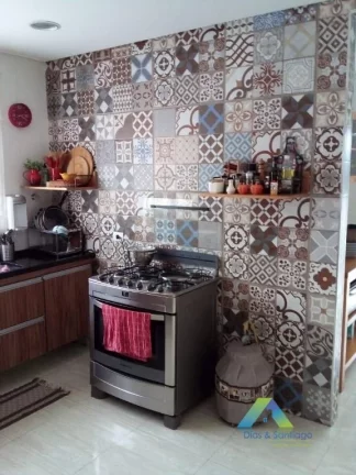 Imagem Lindo Sobrado 150 metros, todo reformado com ótima localização na cidade de São Bernardo do Campo, ótimo valor.