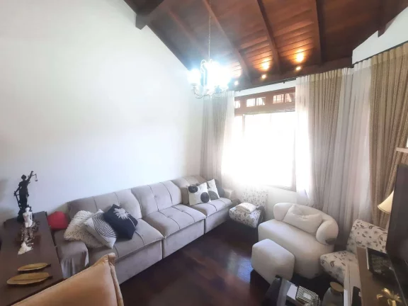 Imagem Casa à Venda, 235 m2, 4 Dormitórios(1S), Santa Mônica, Florianópolis/SC
