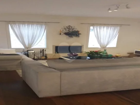 Imagem Casa à venda com 4 quartos, sendo 3 suítes, em Butantã, São Paulo - SP