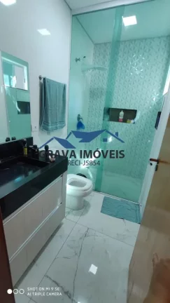Imagem Alto Padrão para Venda em Maringá, Loteamento Sumaré, 3 dormitórios, 1 suíte, 2 banheiros, 2 vagas