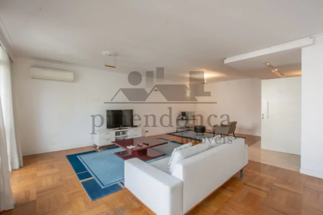 Imagem Apartamento reformado em Higienópolis com 188m², pronto para morar.