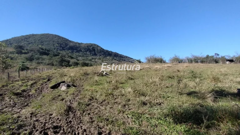 Imagem Chácara de 1560m² na Estrada do Radar
