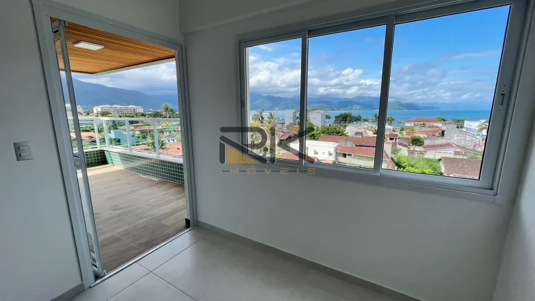 Imagem Cobertura no Itaguá com 3 dormitórios sendo 2 suítes,sala 2 ambientes,cozinha,varanda gourmet com churrasqueira,vista para o mar